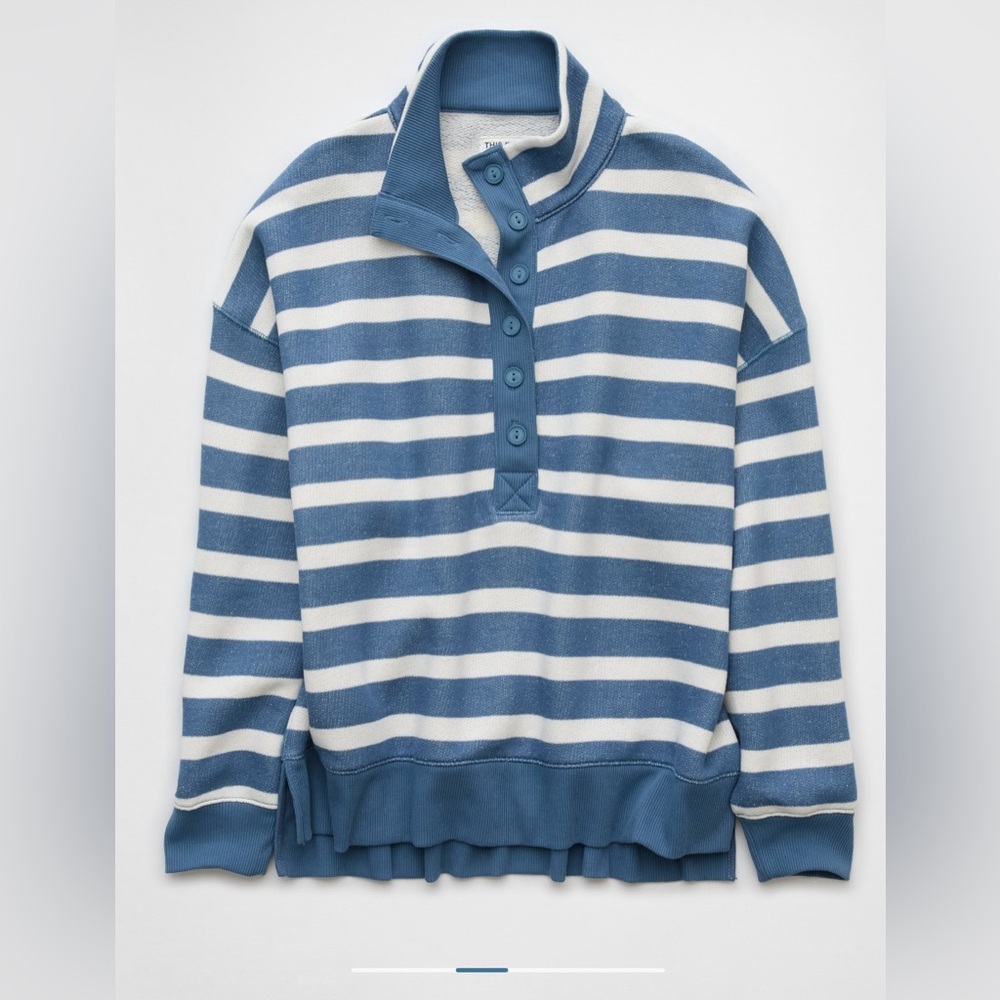 American Eagle Women’s Big Hug Henley Sweatshirt Color Blue Breeze Size L